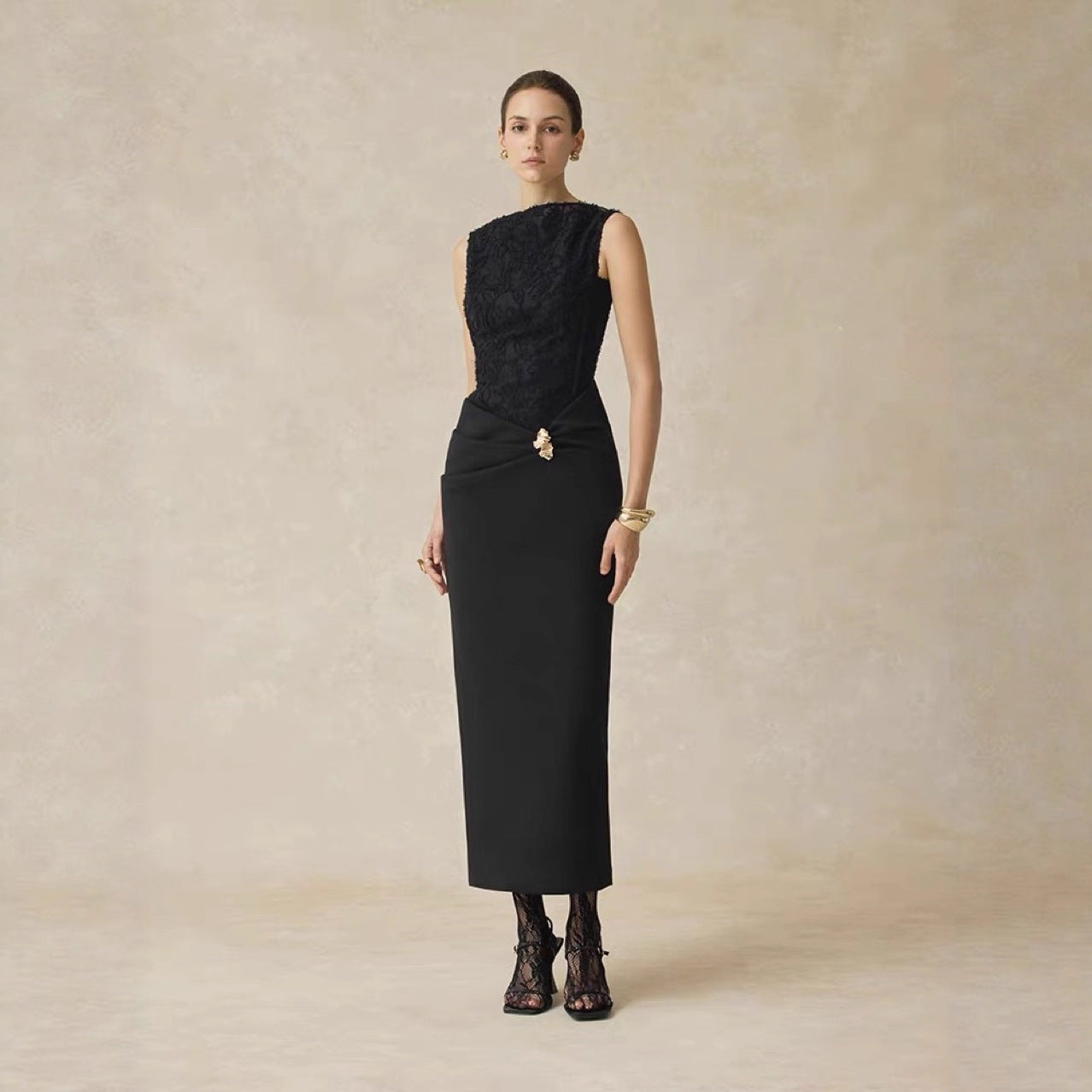 Elegant One-Shoulder Long Sleeve Fitted Dress with Lace Splicing Sleeveless Evening Gown